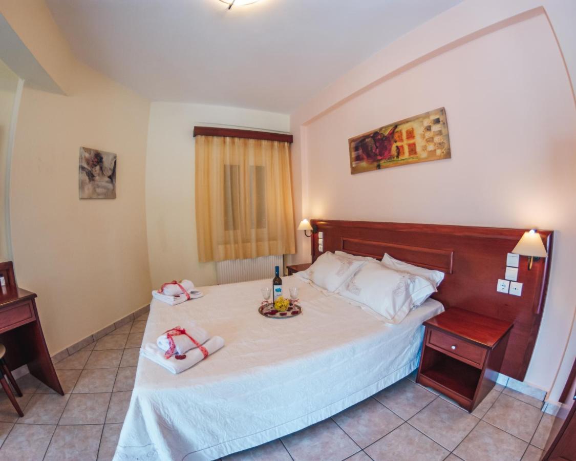 Venardos Hotel Agia Pelagia  Kültér fotó