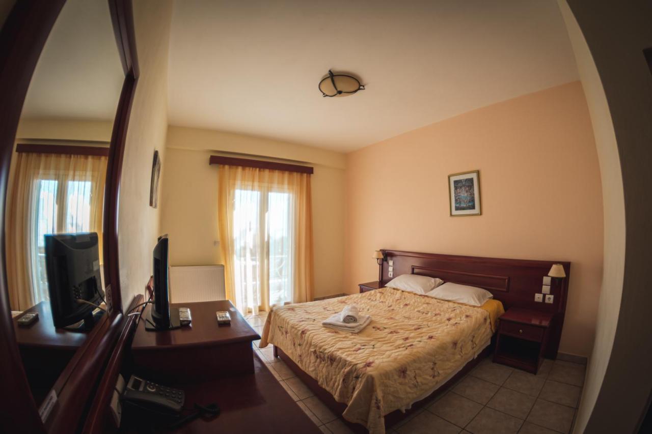 Venardos Hotel Agia Pelagia  Kültér fotó