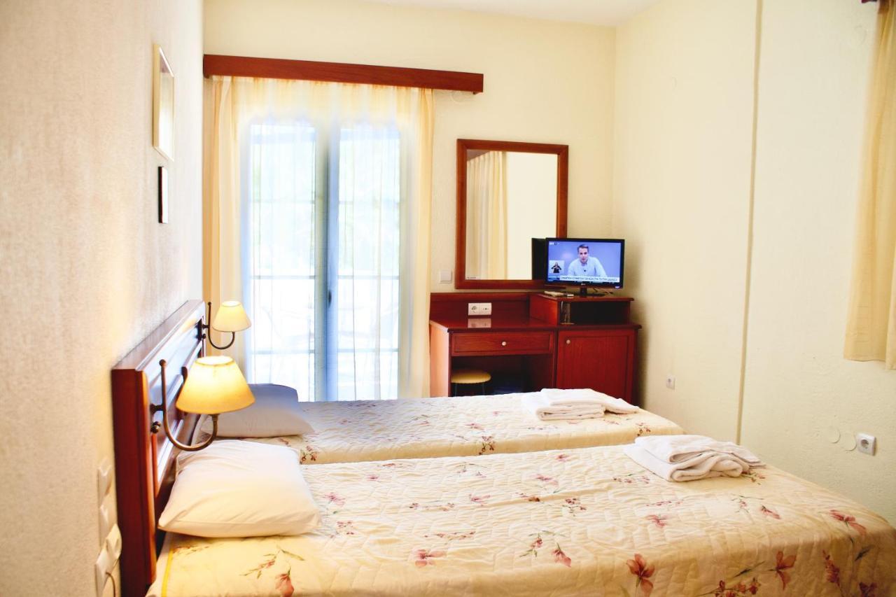 Venardos Hotel Agia Pelagia  Kültér fotó