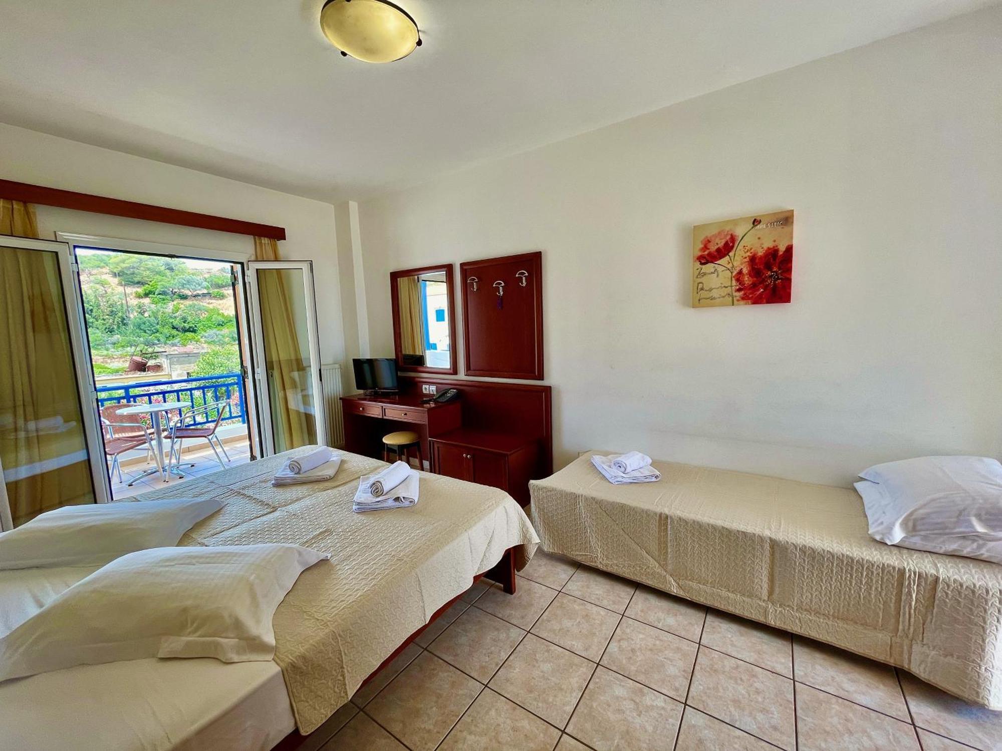 Venardos Hotel Agia Pelagia  Kültér fotó